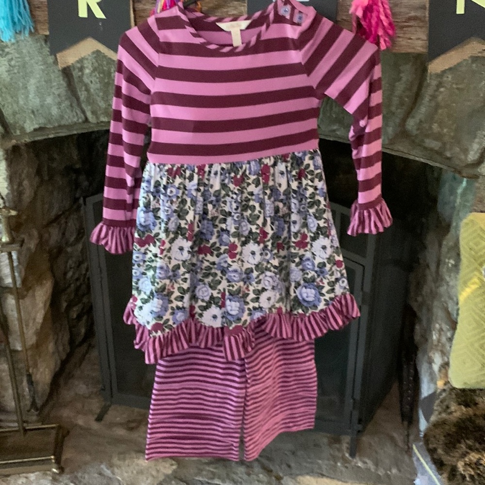 Bundle of Matilda Jane tunic and pants.